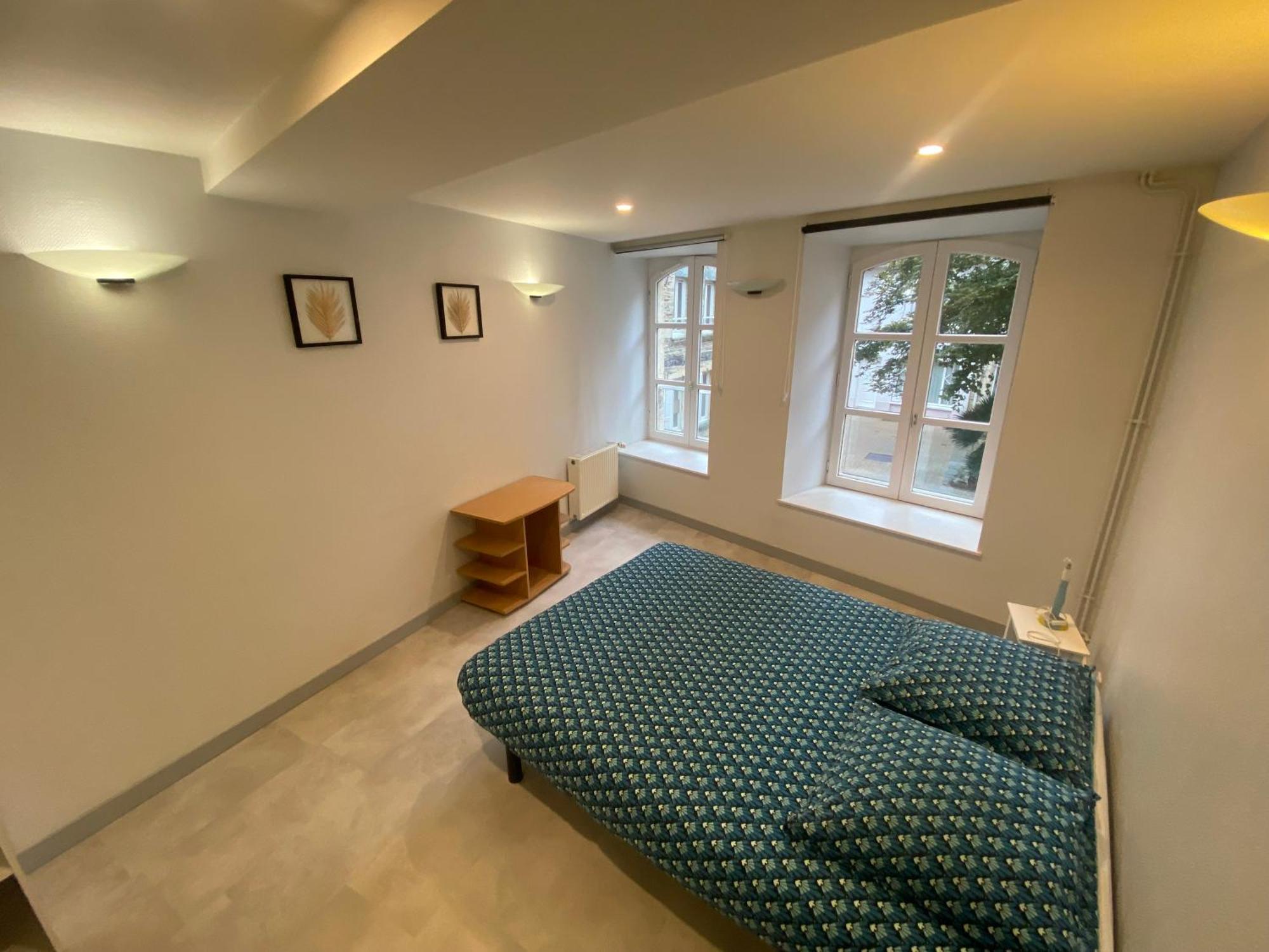 8 -les Moulins Apartment *